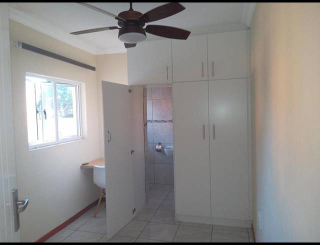 6 BEDROOM PROPERTY TO RENT IN BLUFF